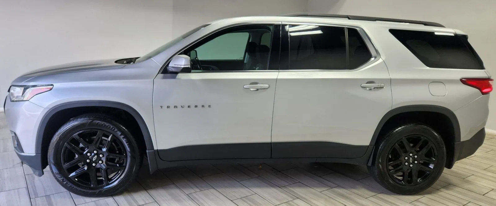 Photos of 2021 Chevrolet Traverse AWD LT Cloth for sale in Philadelphia, PA at Torresdale Ave