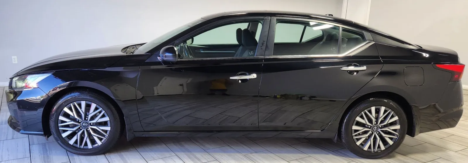 Photos of 2023 Nissan Altima SV FWD for sale in Philadelphia, PA at Torresdale Ave