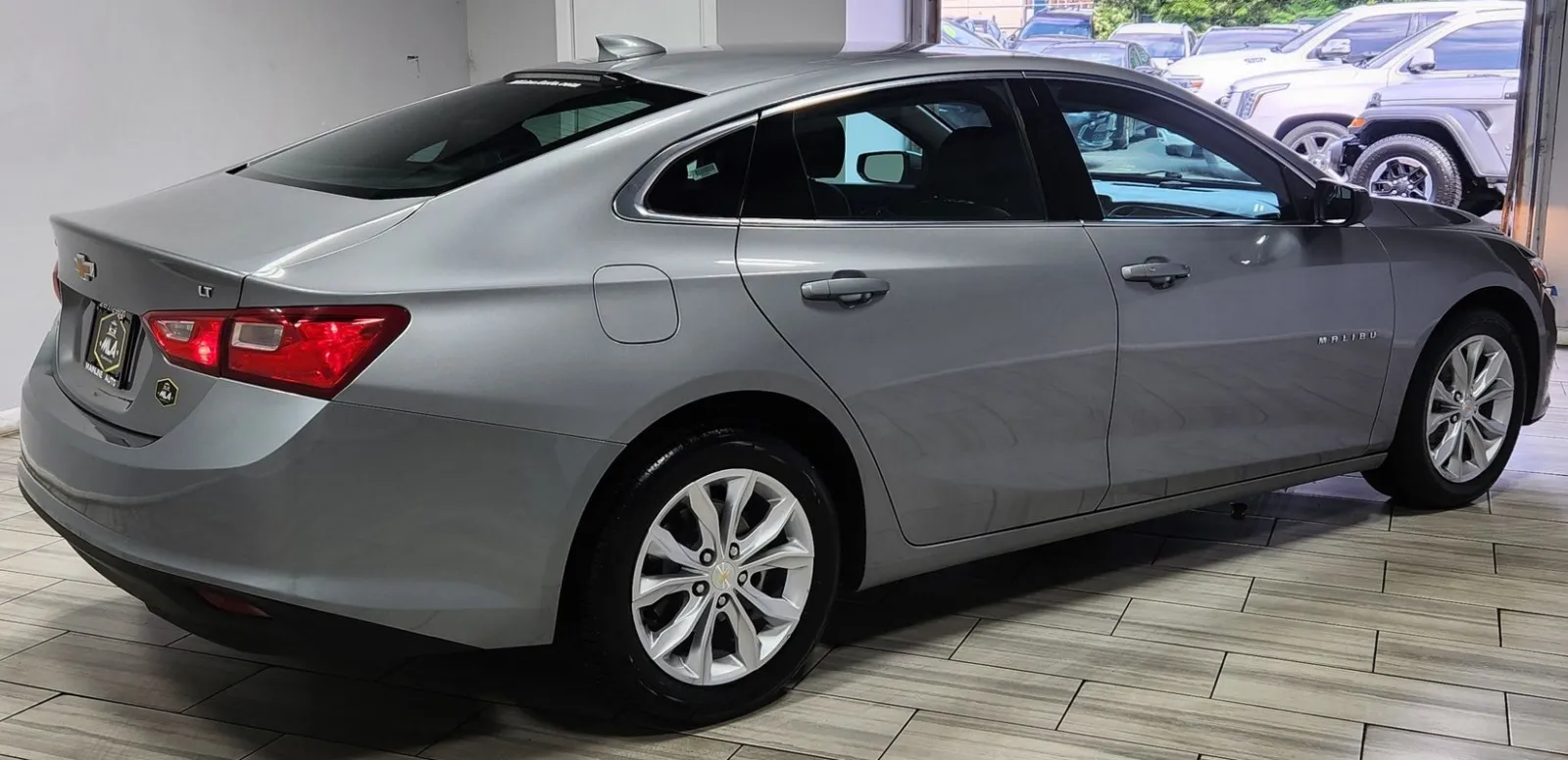More photos of 2023 Chevrolet Malibu FWD 1LT at Torresdale Ave, PA