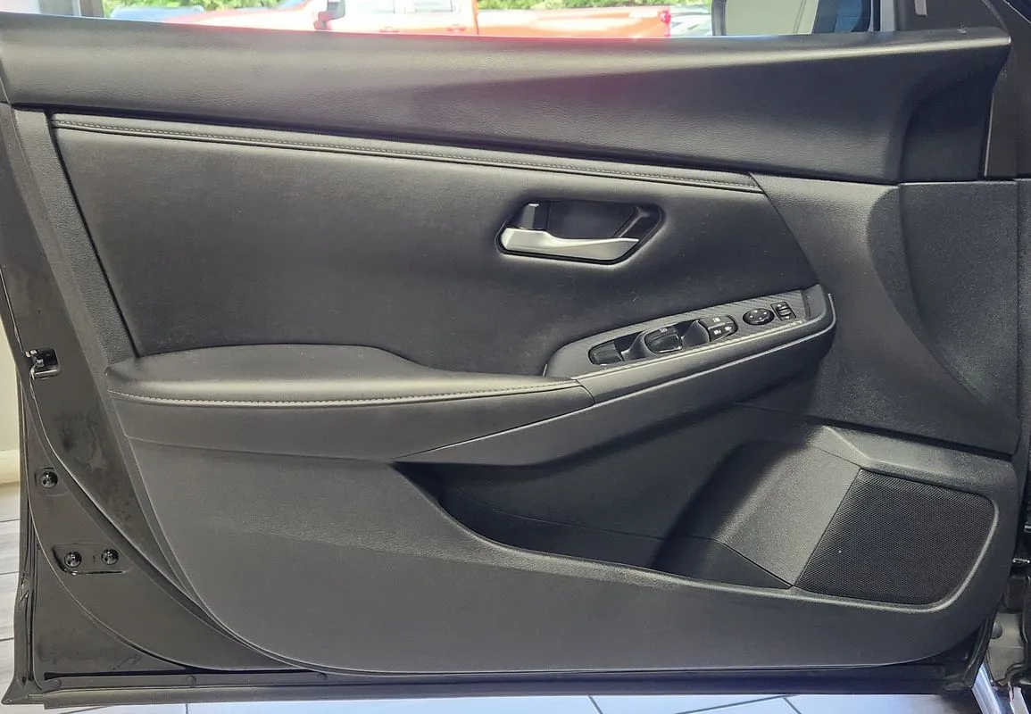 Nissan Sentra photo 10