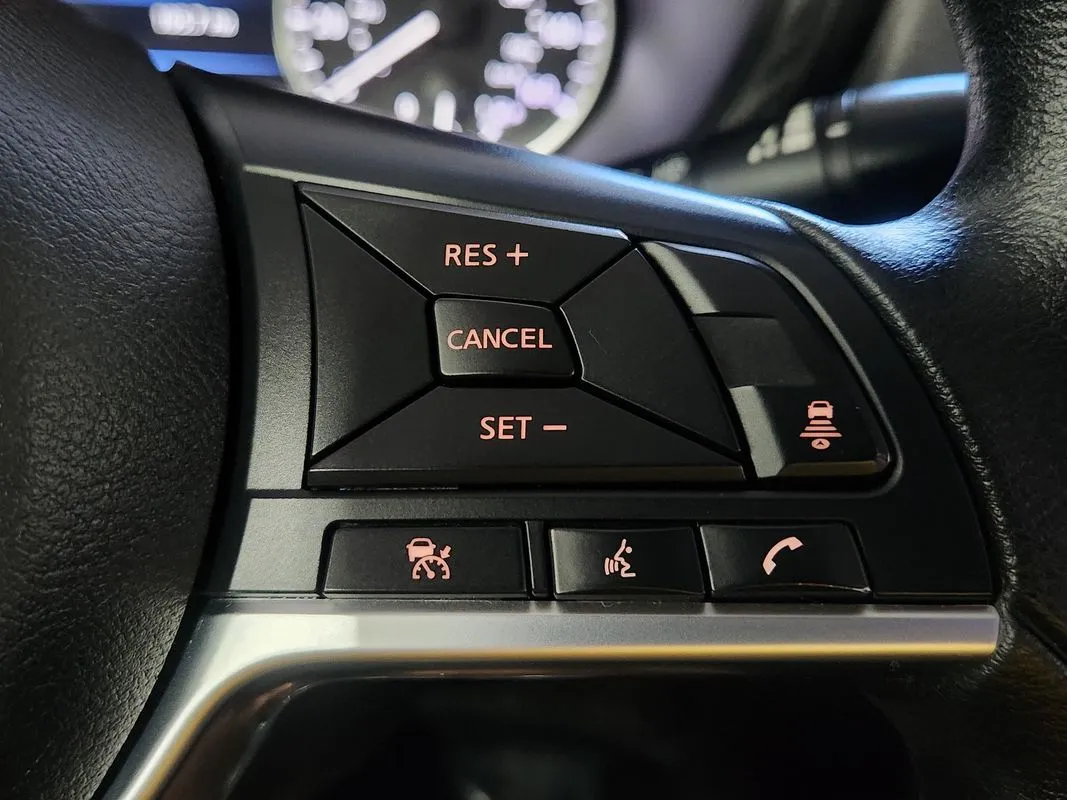 Nissan Sentra photo 17