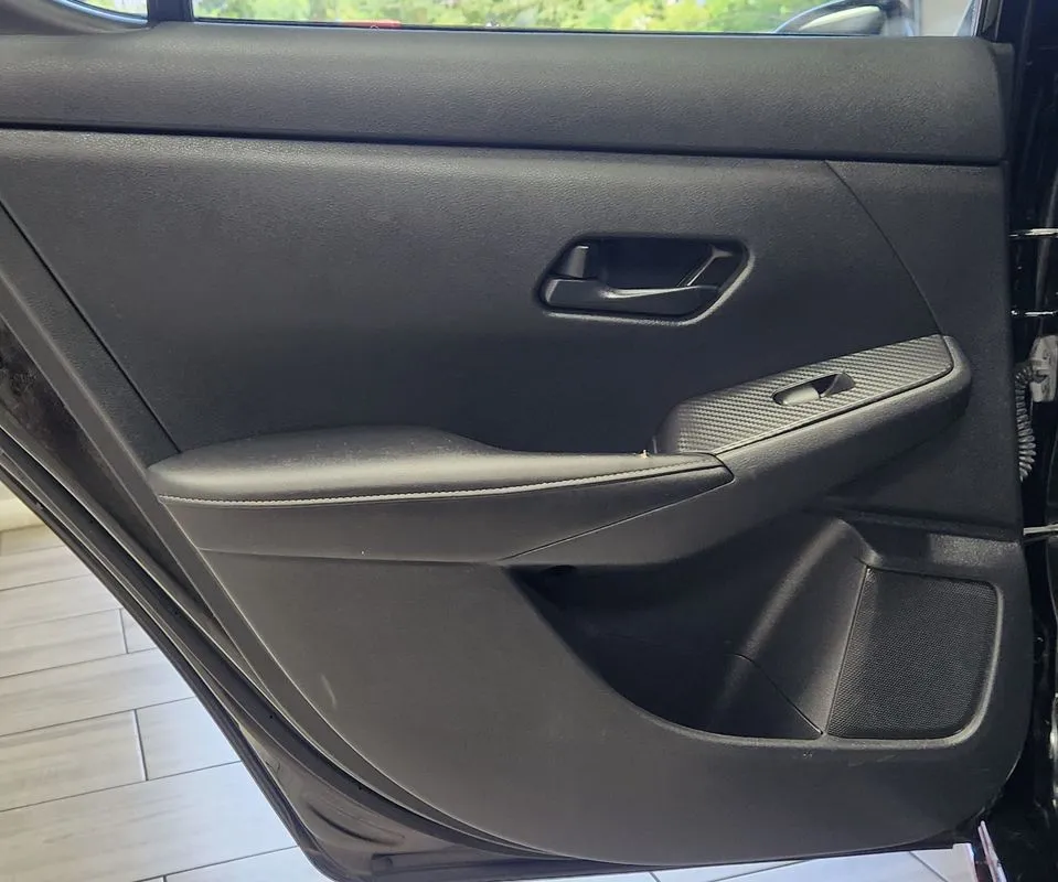 Nissan Sentra photo 12
