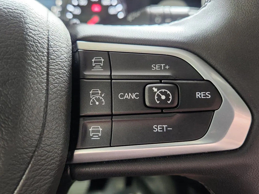 Jeep Compass photo 17