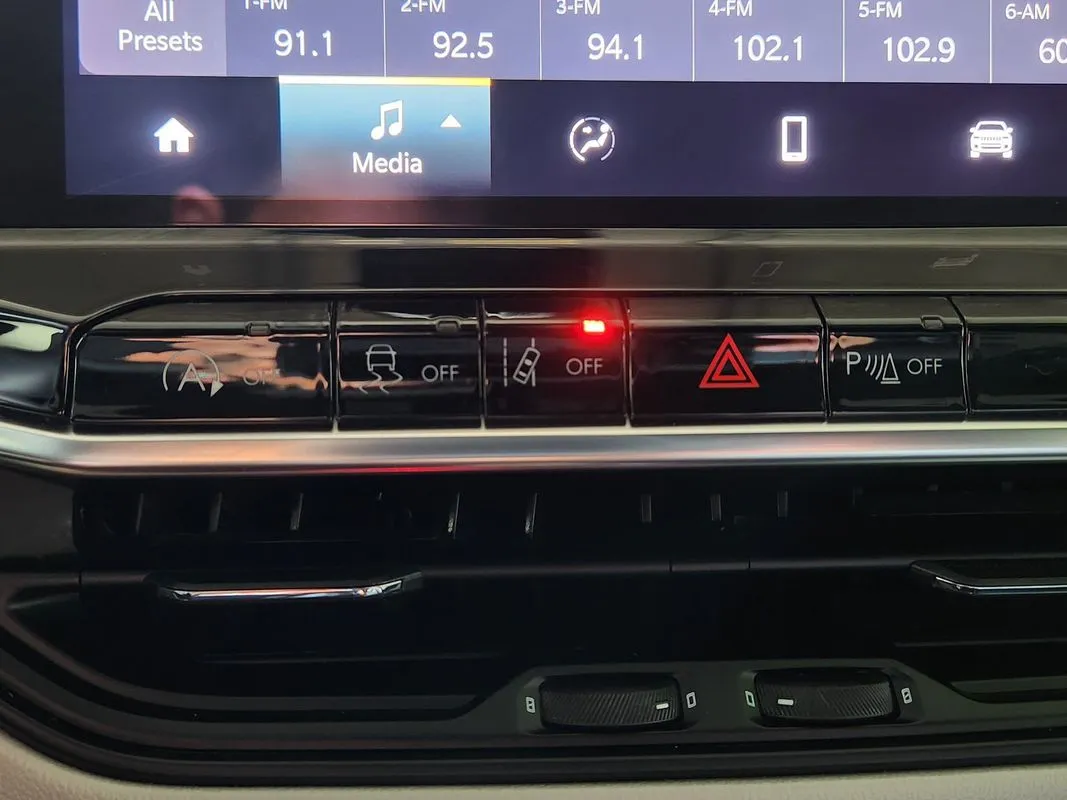 Jeep Compass photo 19