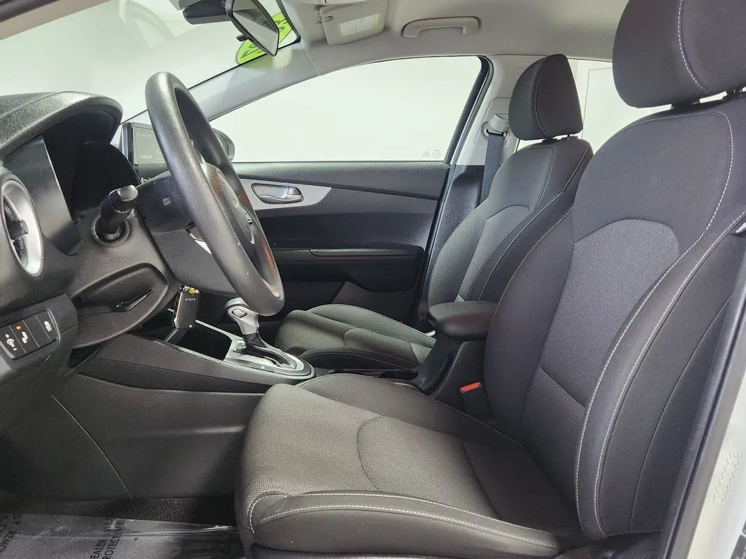 Kia Forte photo 11