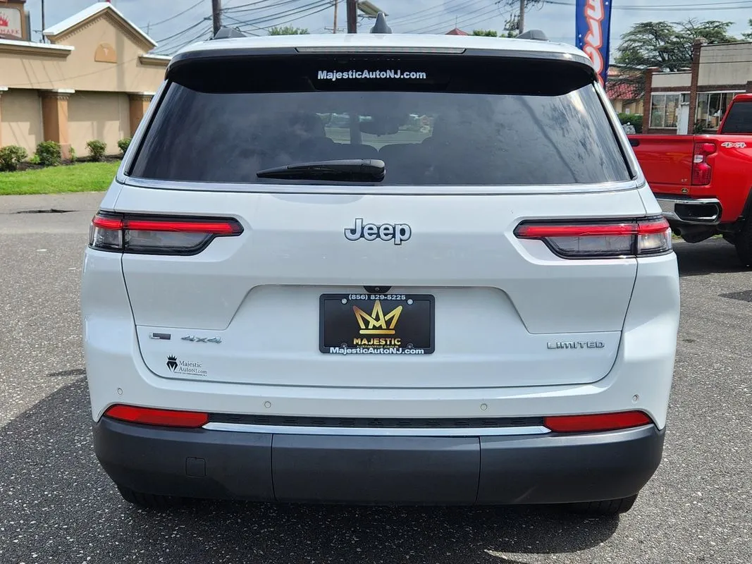 More photos of 2022 Jeep Grand Cherokee L Limited 4x4 at Torresdale Ave, PA