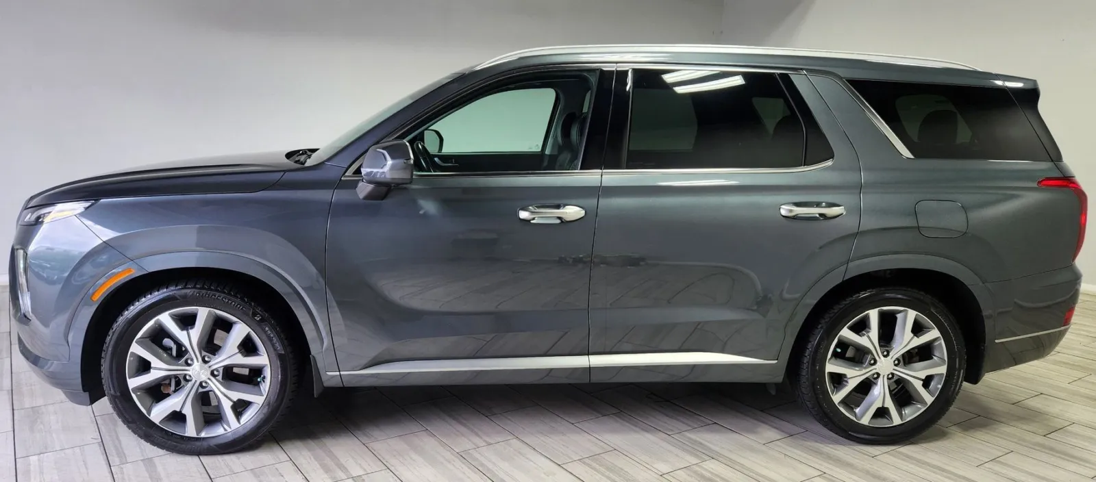 Photos of 2022 Hyundai Palisade Limited for sale in Philadelphia, PA at Torresdale Ave