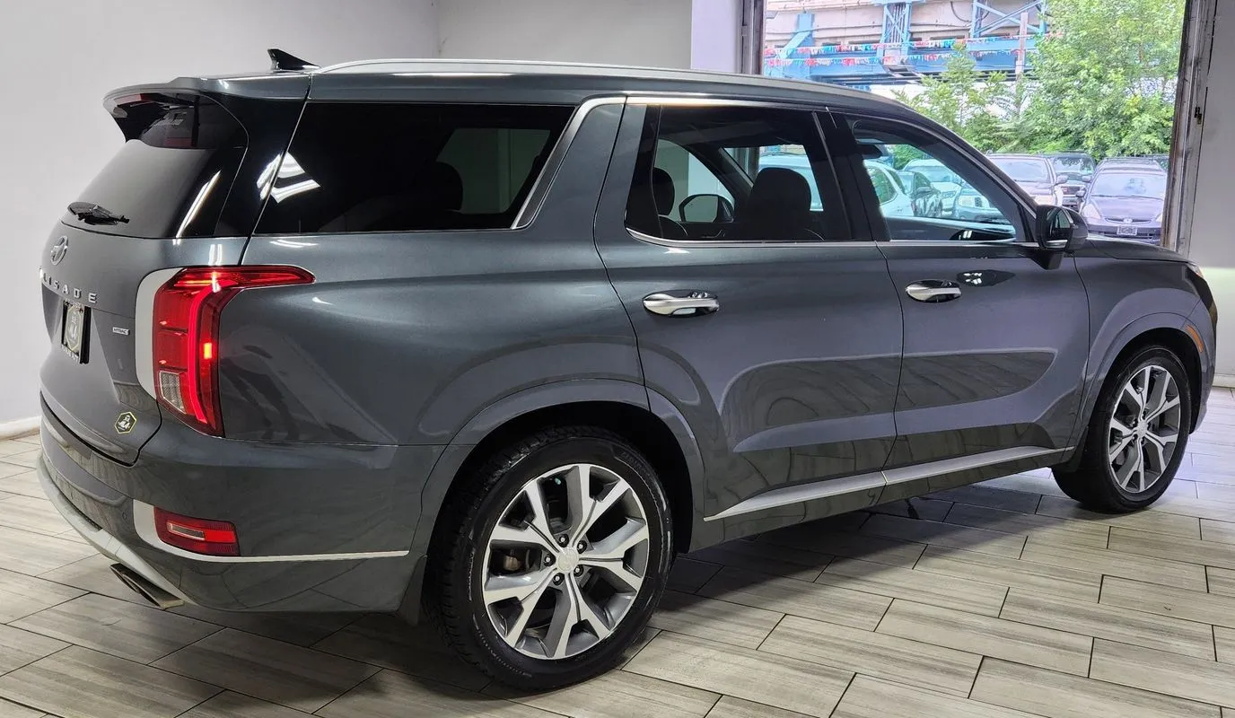 More photos of 2022 Hyundai Palisade Limited at Torresdale Ave, PA