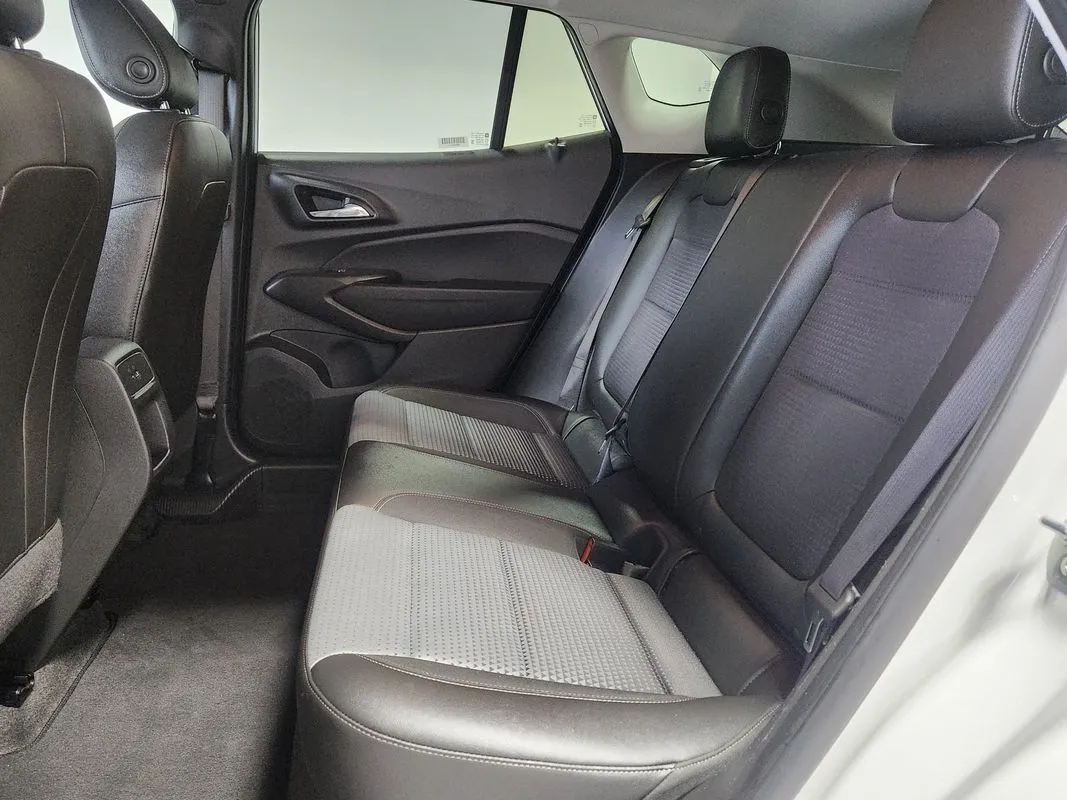 Chevrolet Trax photo 13