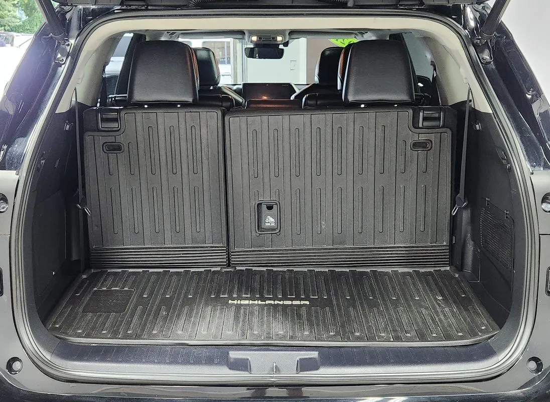 Toyota Highlander photo 15