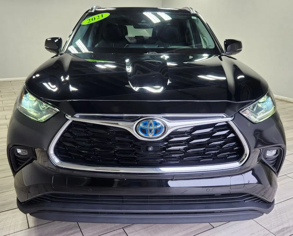 Toyota Highlander photo 8