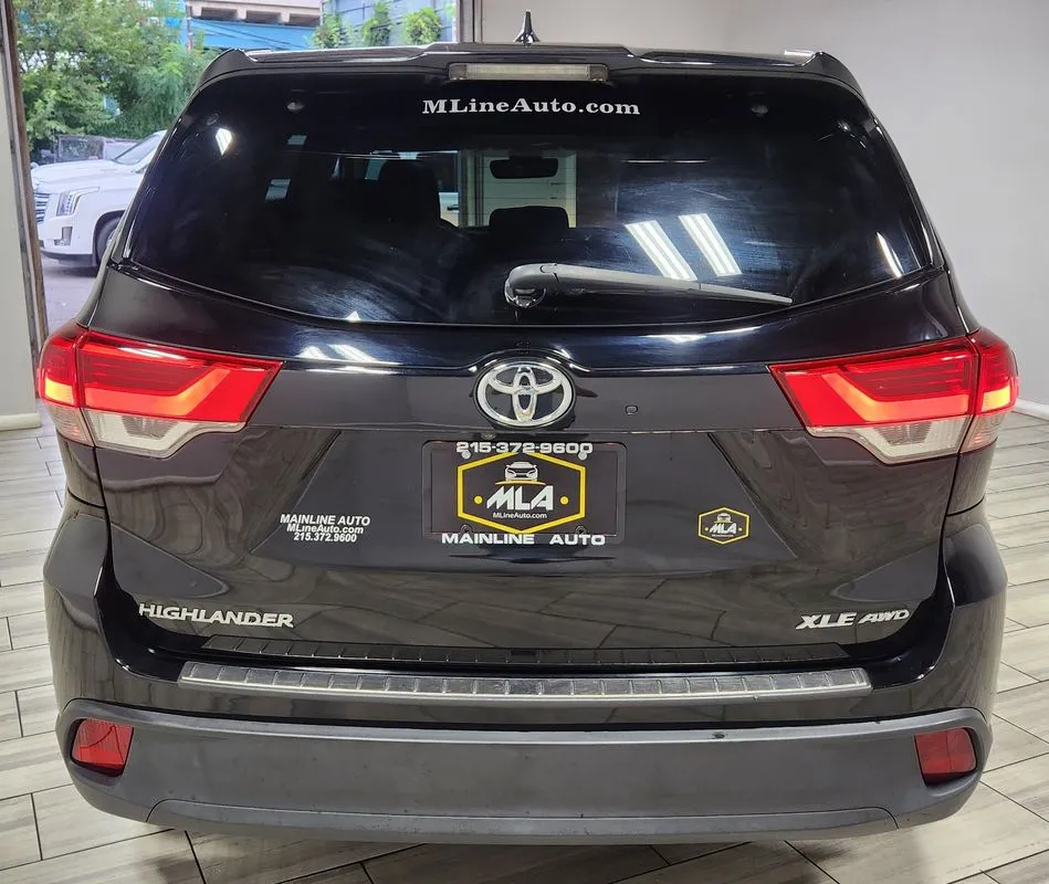 More photos of 2018 Toyota Highlander XLE at Torresdale Ave, PA
