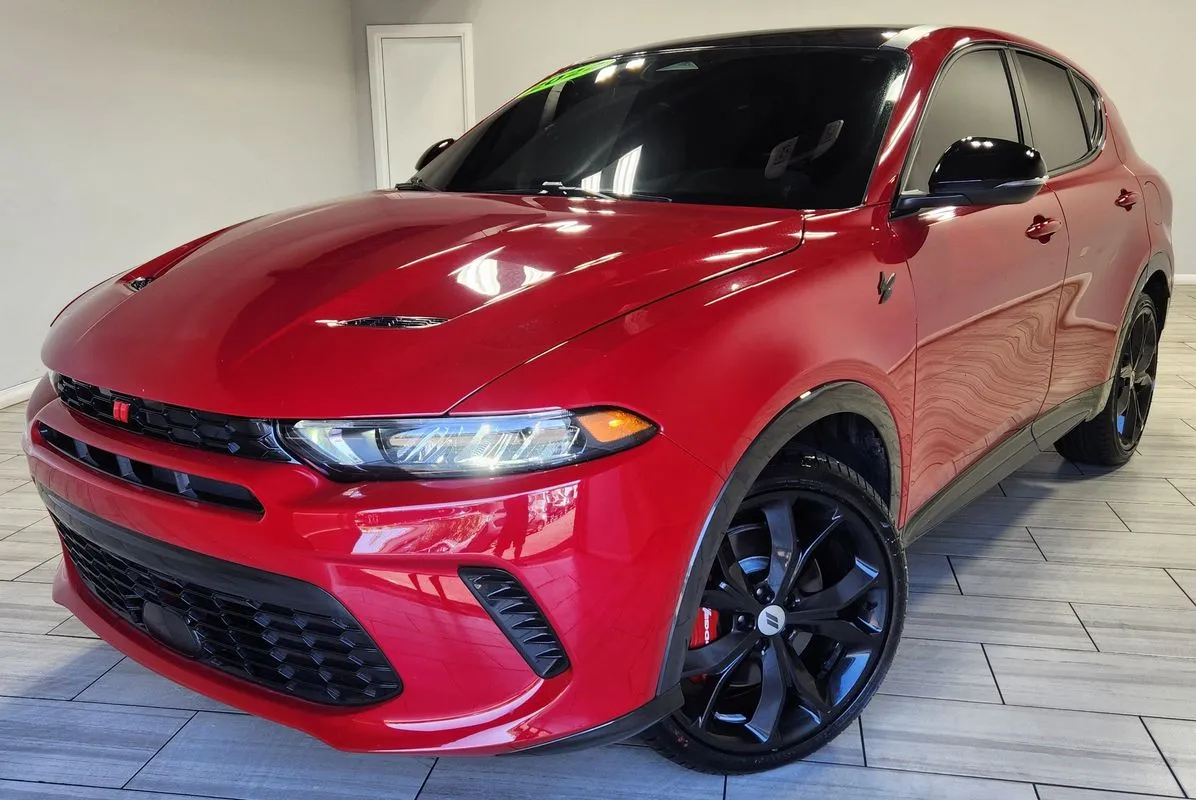 Red 2024 Dodge Hornet R/T Plus EAWD for sale in Philadelphia, PA