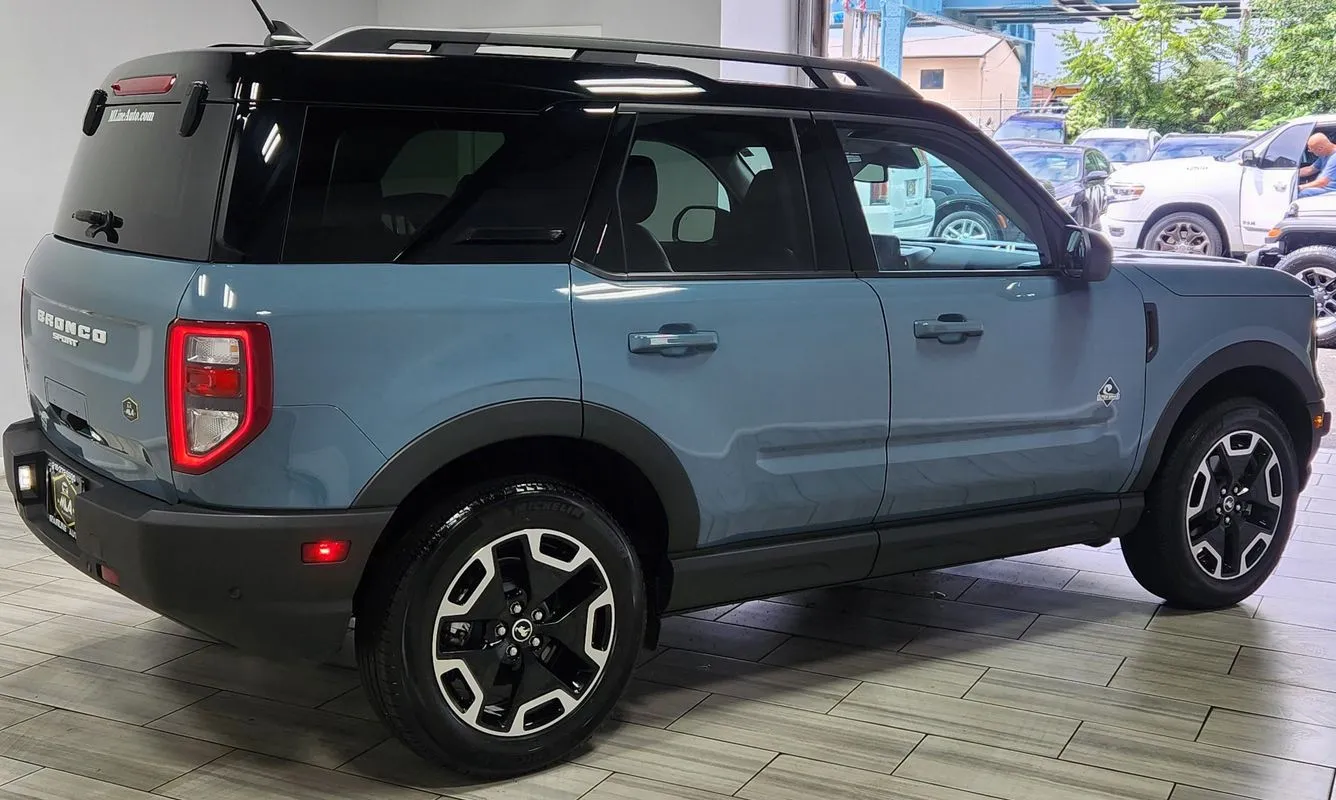 More photos of 2023 Ford Bronco Sport Outer Banks at Torresdale Ave, PA