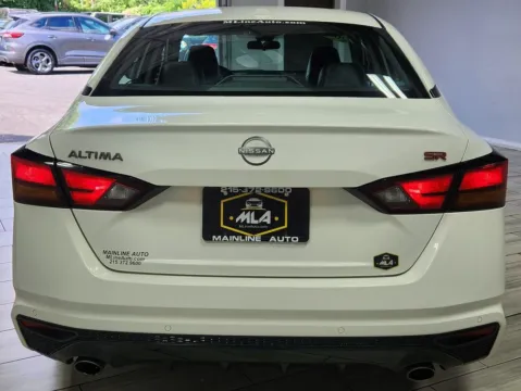 More photos of 2024 Nissan Altima SR FWD at Torresdale Ave, PA