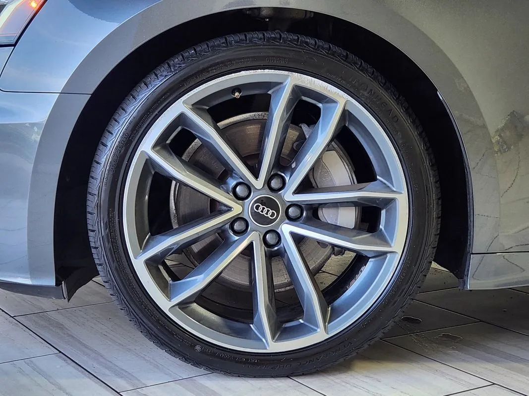 Audi A5 photo 9