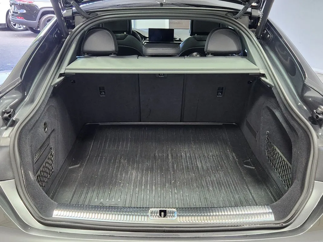 Audi A5 photo 14