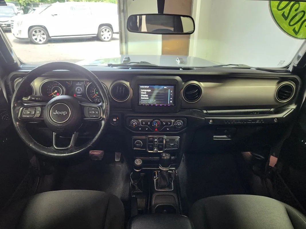 Jeep Wrangler photo 15