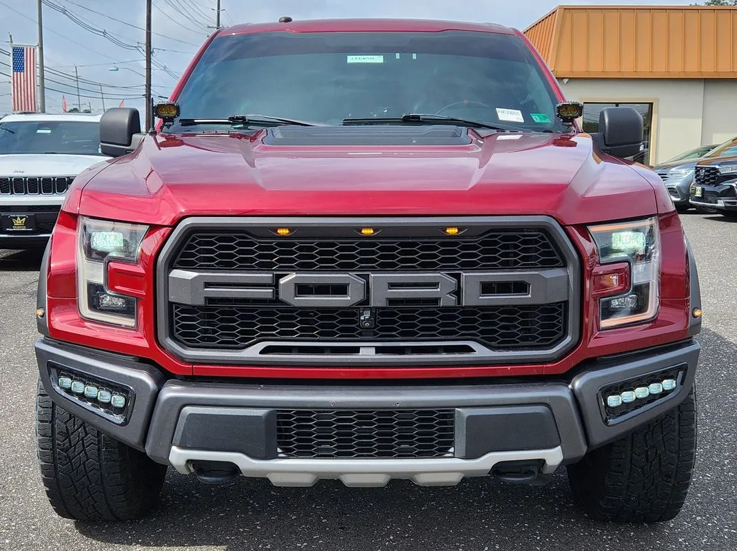 Ford F-150 photo 8