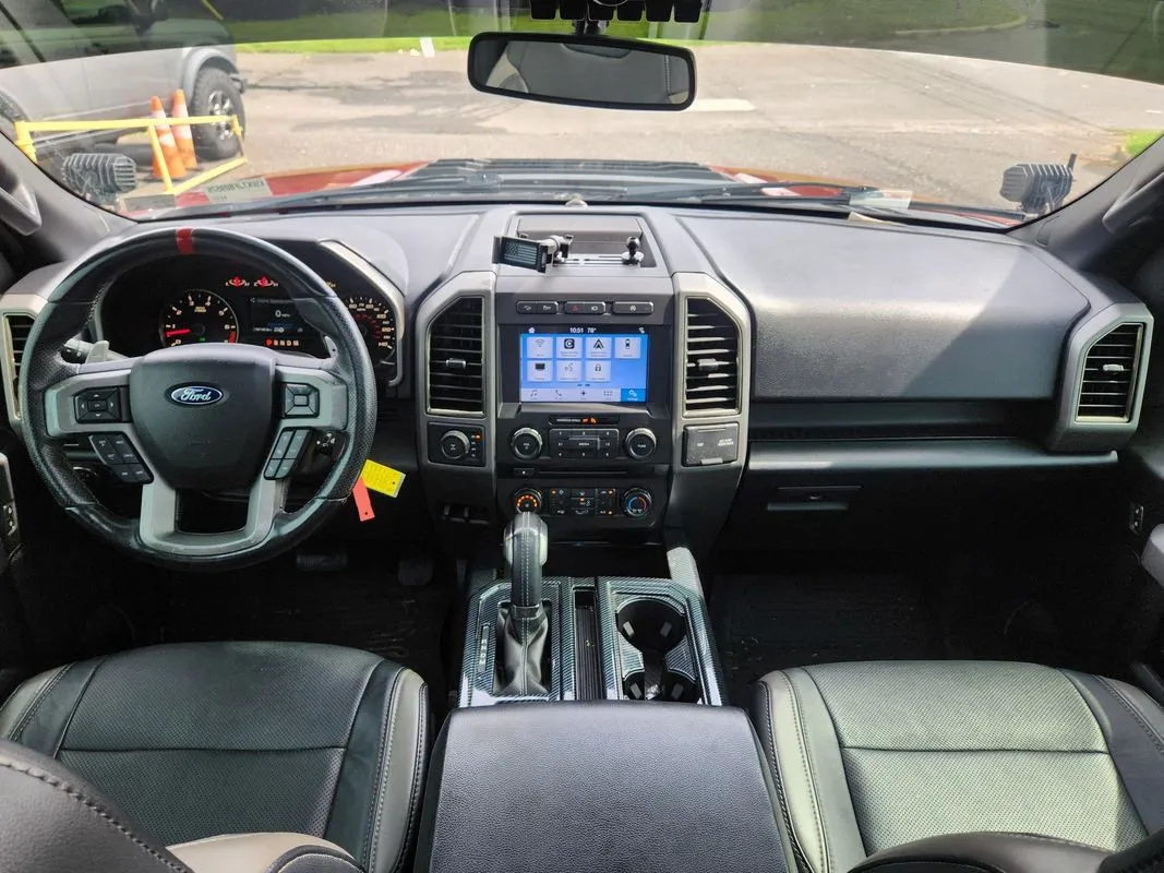 Ford F-150 photo 16