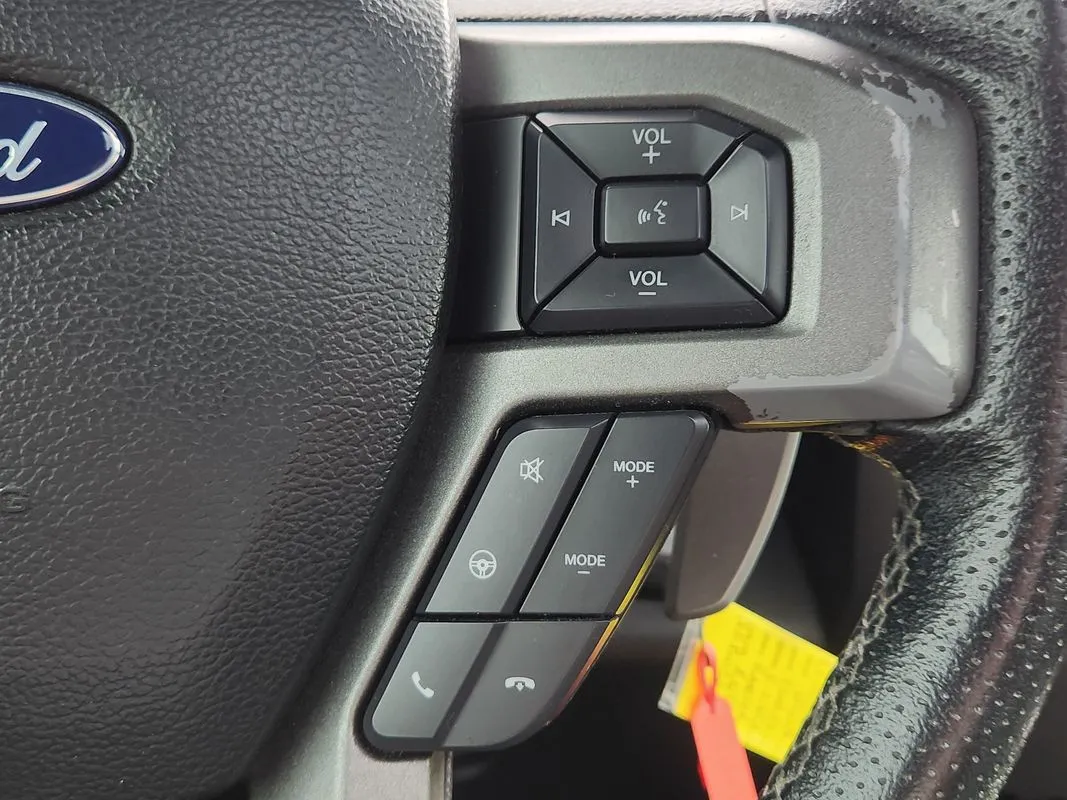 Ford F-150 photo 18