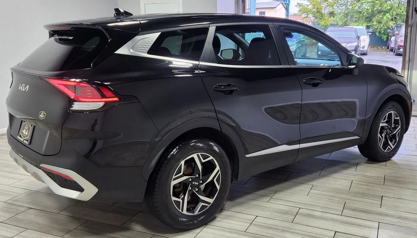 More photos of 2024 Kia Sportage LX at Torresdale Ave, PA