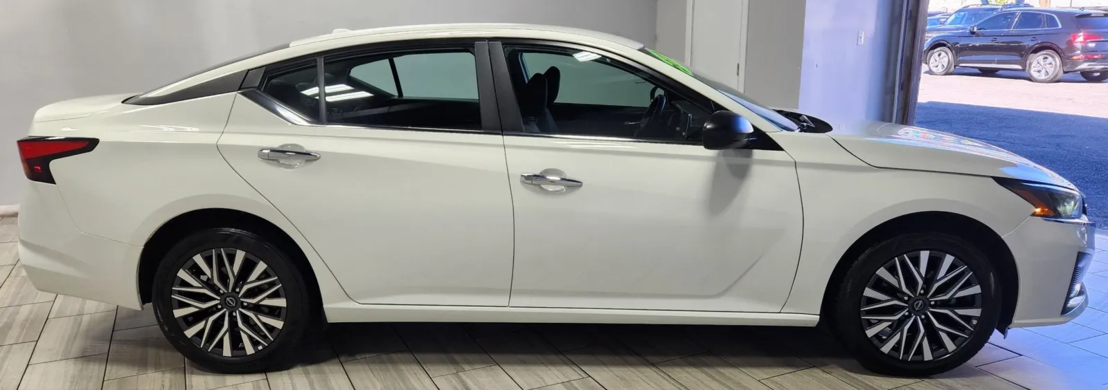 Nissan Altima photo 6