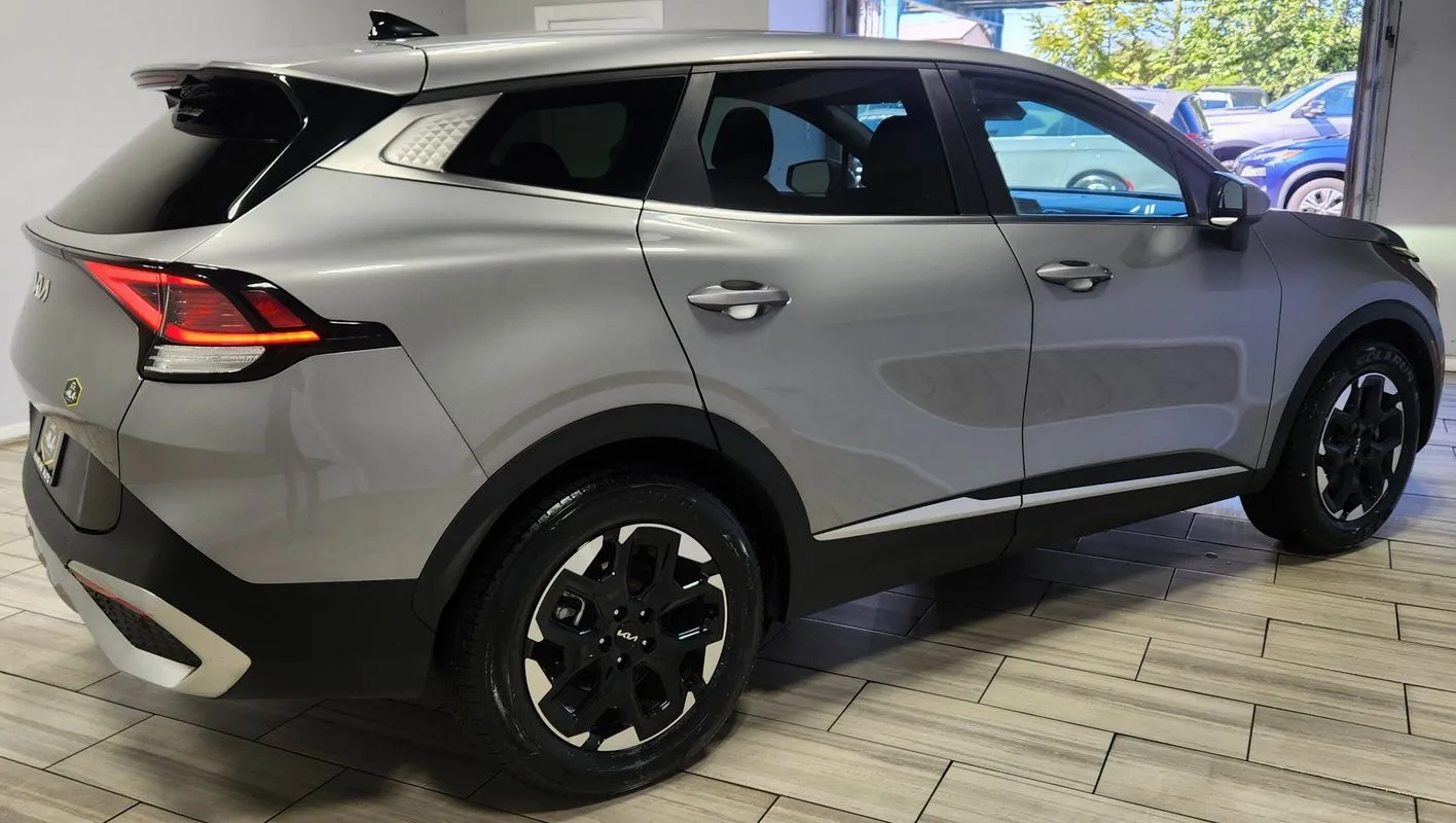 More photos of 2024 Kia Sportage LX at Torresdale Ave, PA