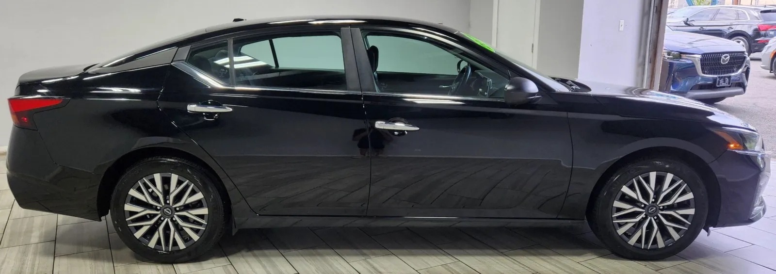 Nissan Altima photo 6
