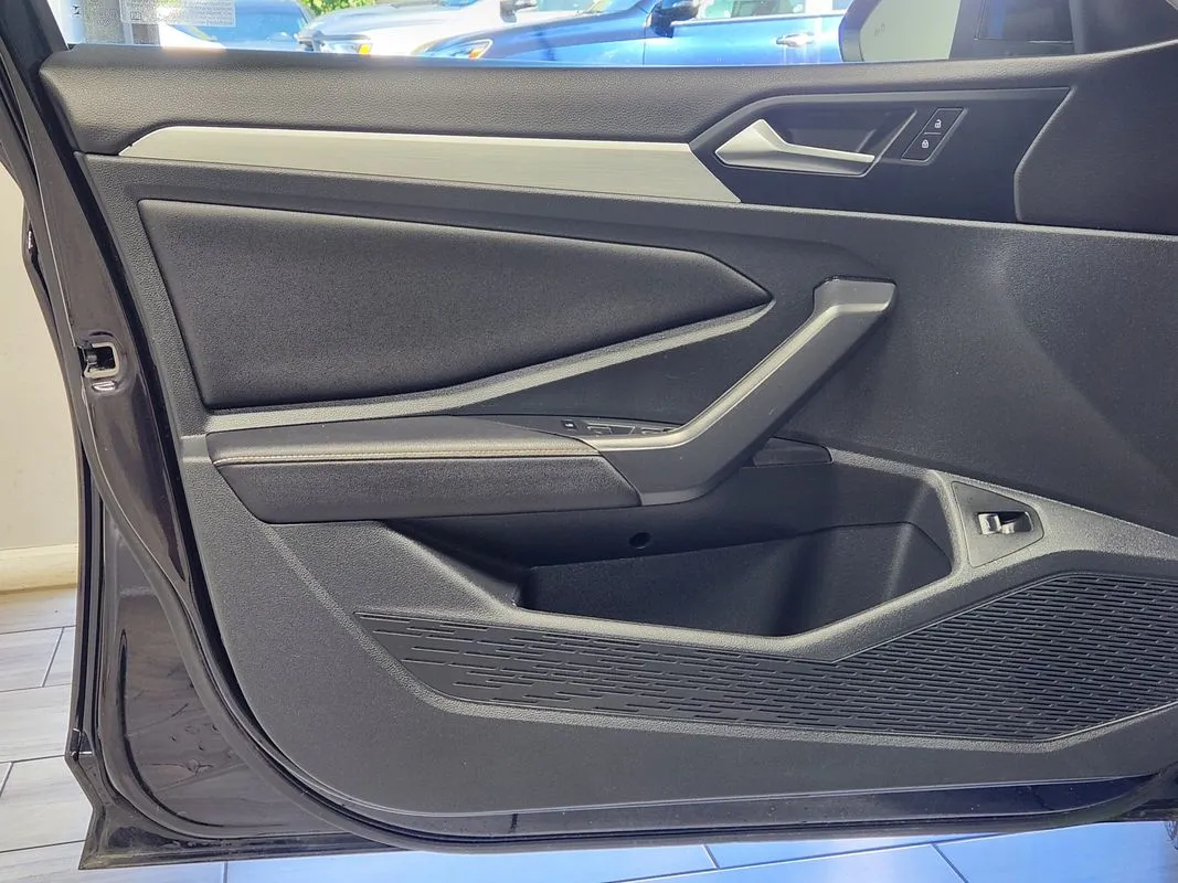 Volkswagen Jetta photo 10
