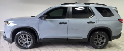 Photos of 2023 Honda Pilot AWD TrailSport for sale in Philadelphia, PA at Torresdale Ave