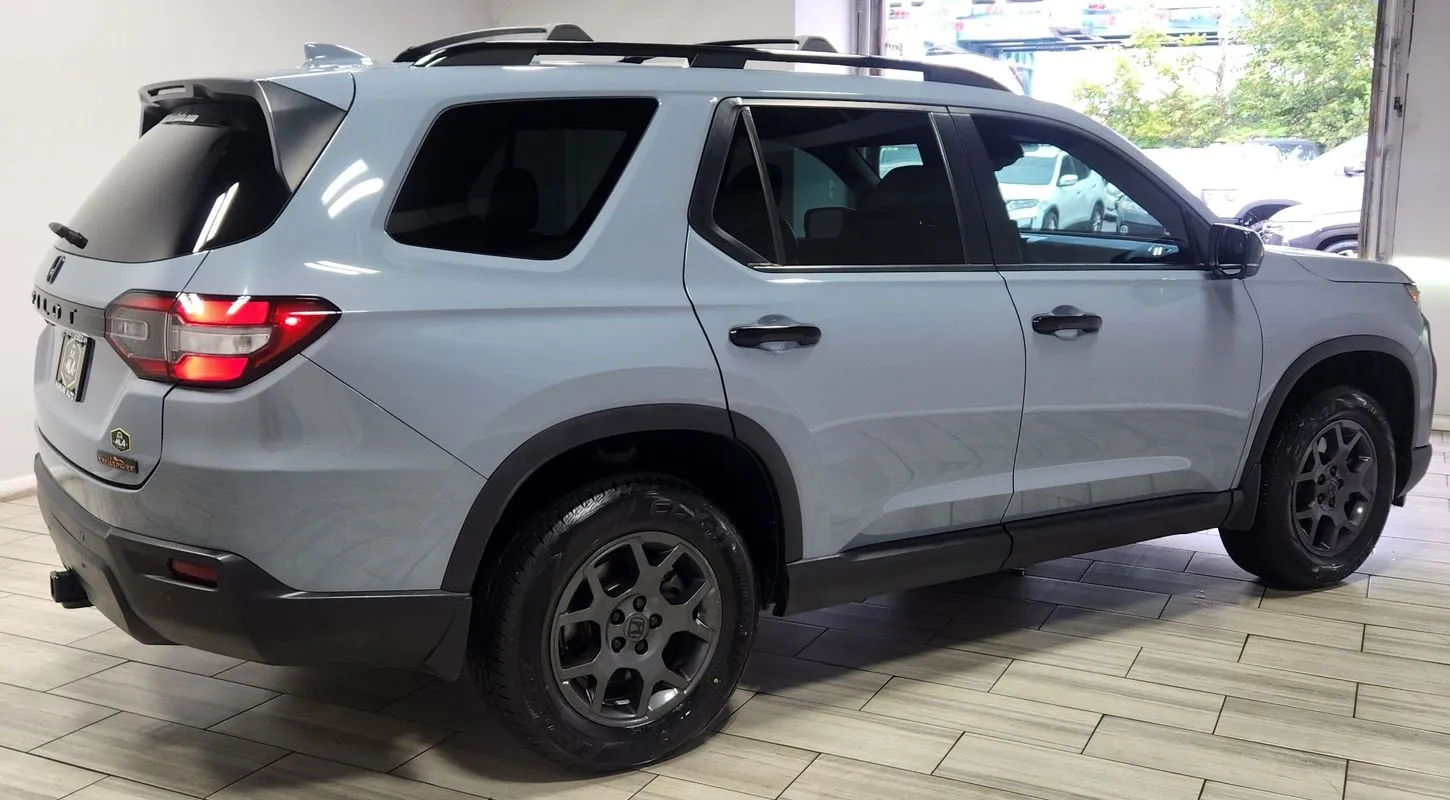More photos of 2023 Honda Pilot AWD TrailSport at Torresdale Ave, PA