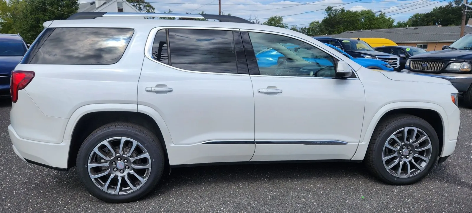 GMC Acadia photo 6