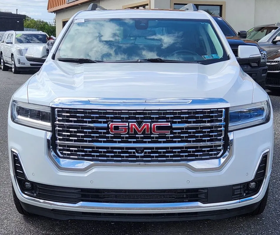 GMC Acadia photo 8