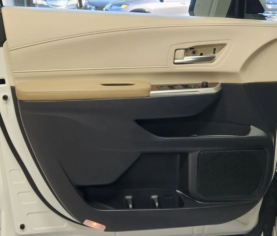 Toyota Sienna photo 9
