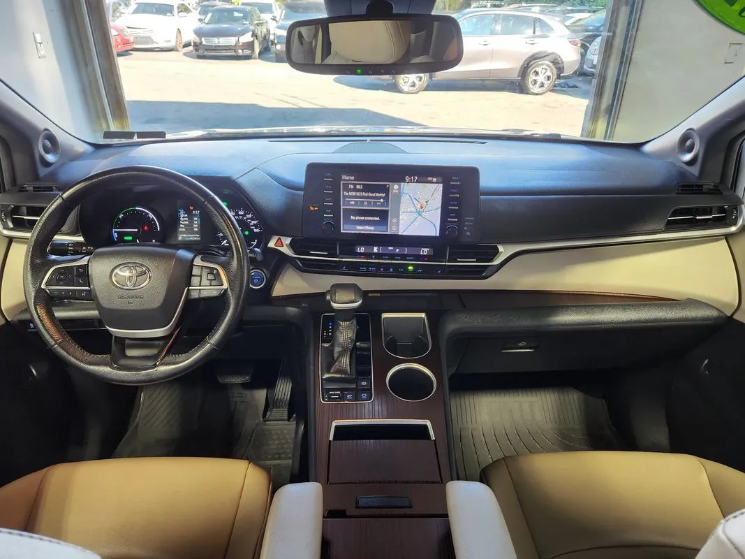 Toyota Sienna photo 15