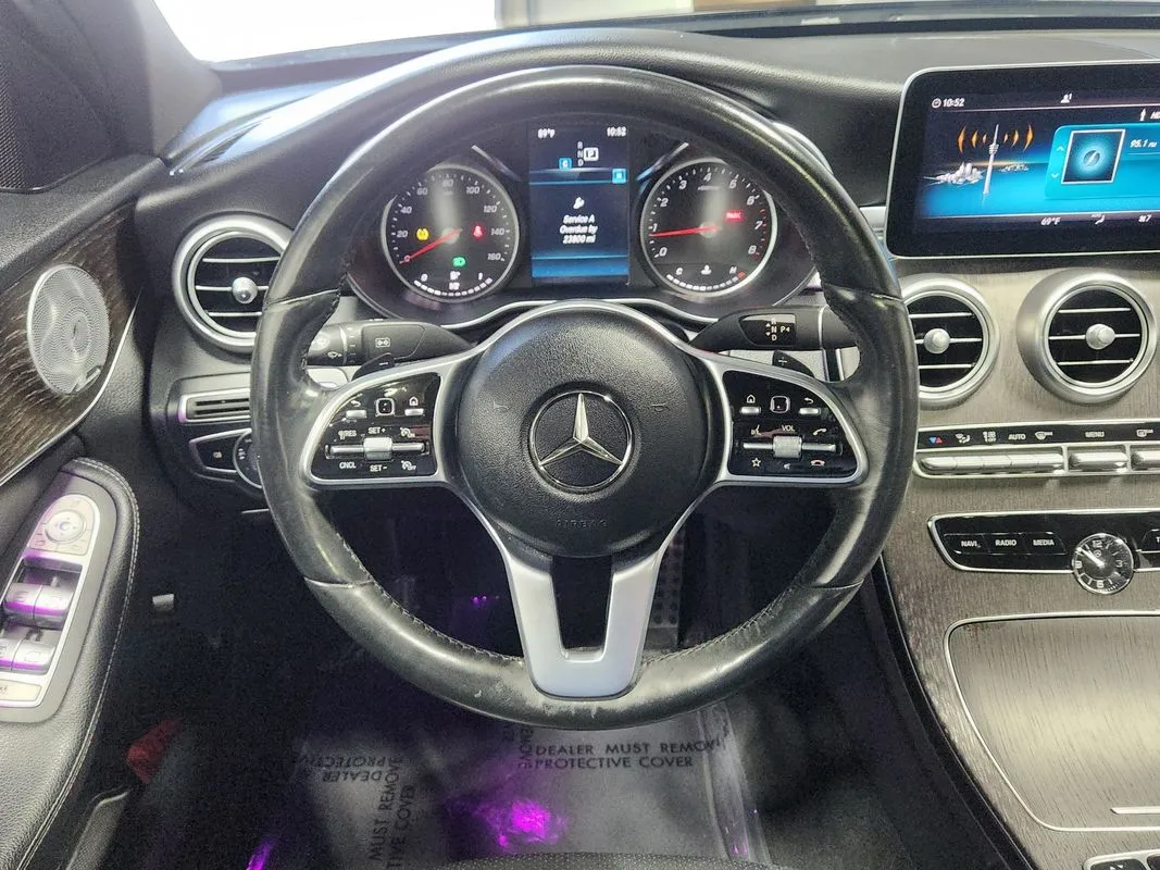 Mercedes-Benz C300 photo 17