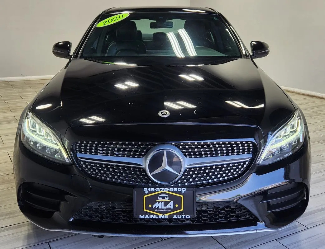 Mercedes-Benz C300 photo 8