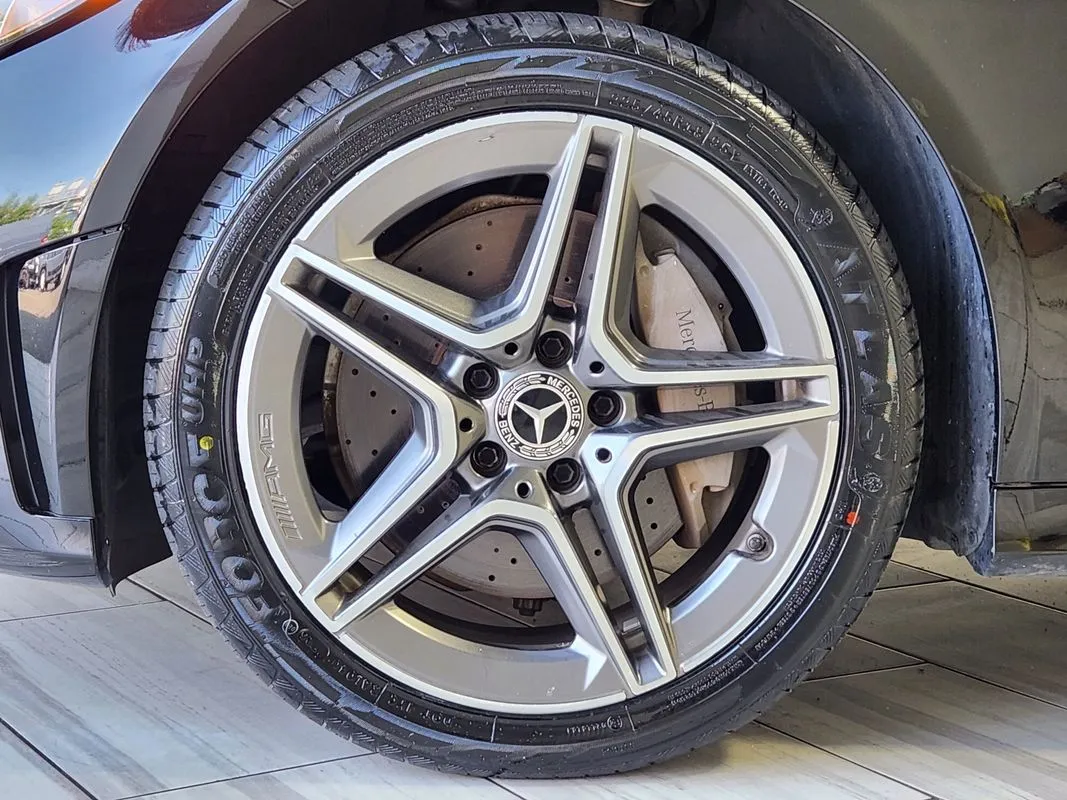 Mercedes-Benz C300 photo 9