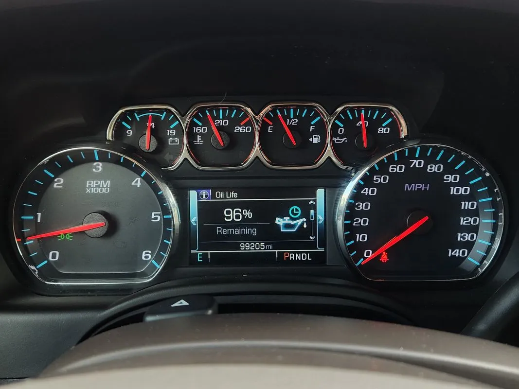 Chevrolet Tahoe photo 20