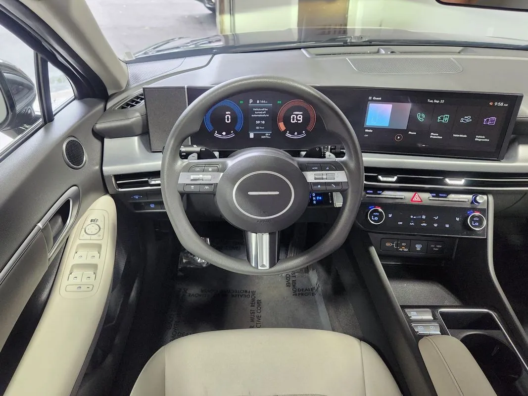 Hyundai Sonata photo 16