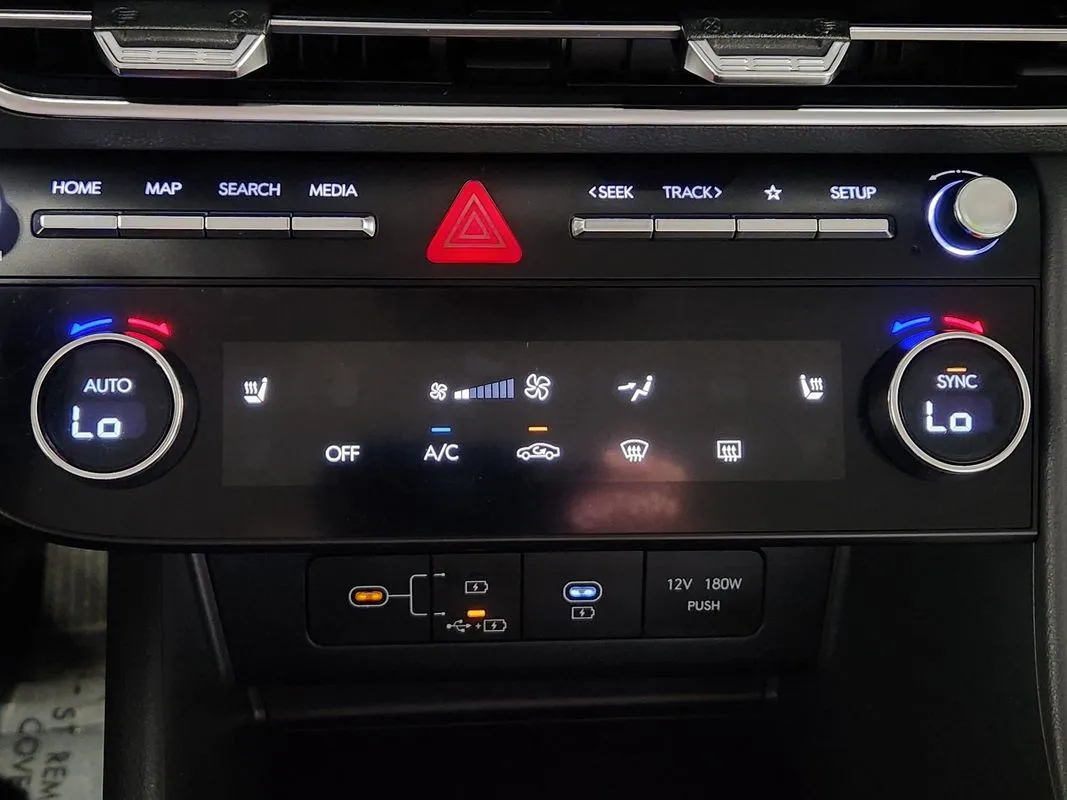 Hyundai Sonata photo 22