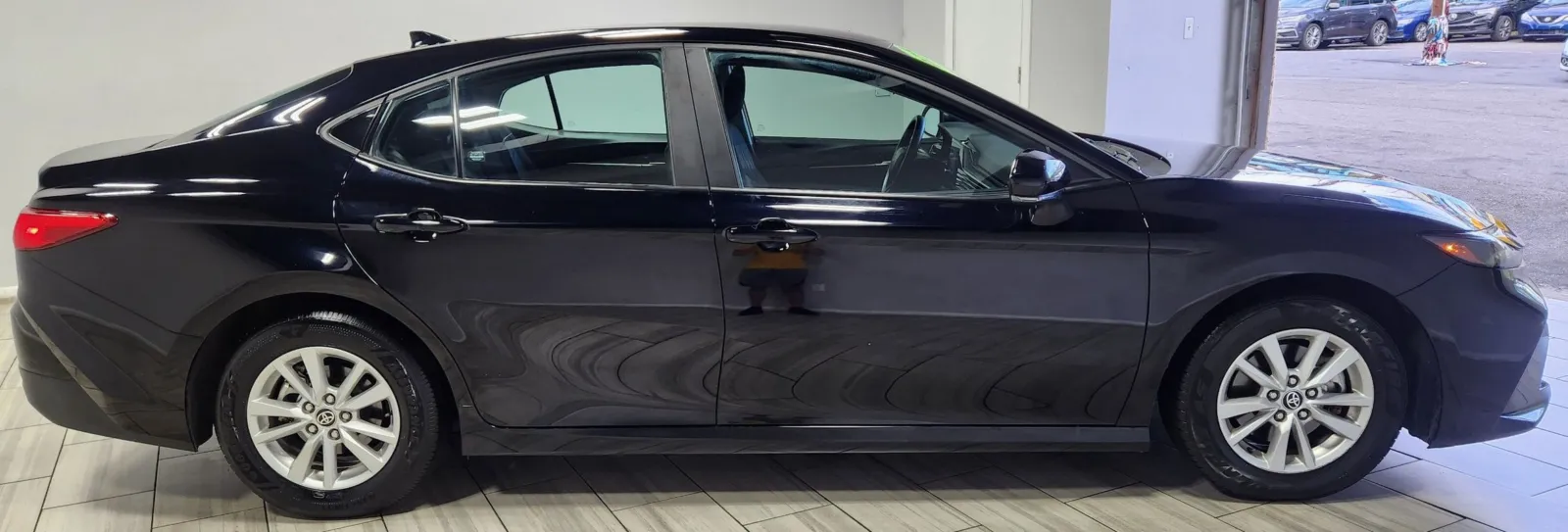 Toyota Camry photo 6