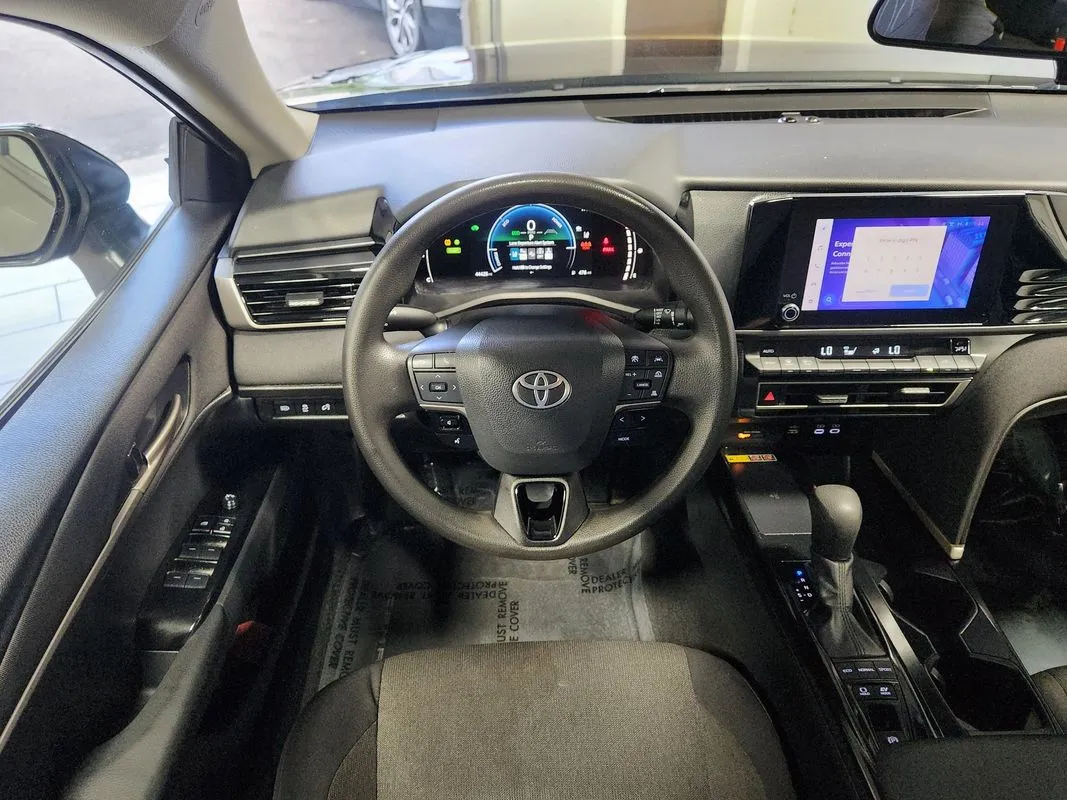 Toyota Camry photo 15