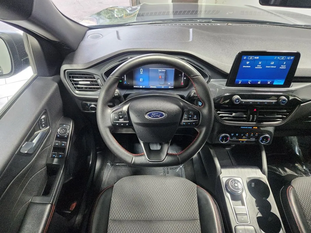 Ford Escape photo 16