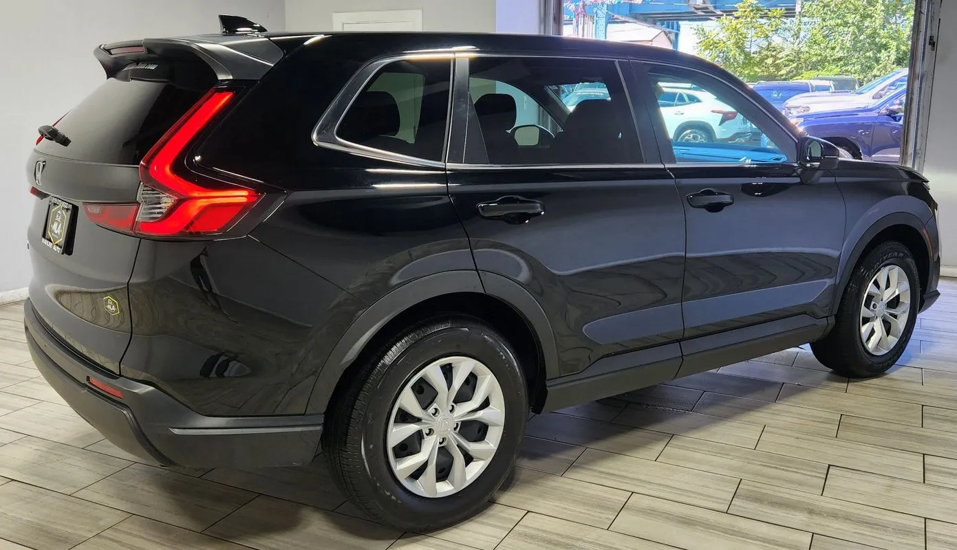 More photos of 2025 Honda CR-V LX AWD at Torresdale Ave, PA
