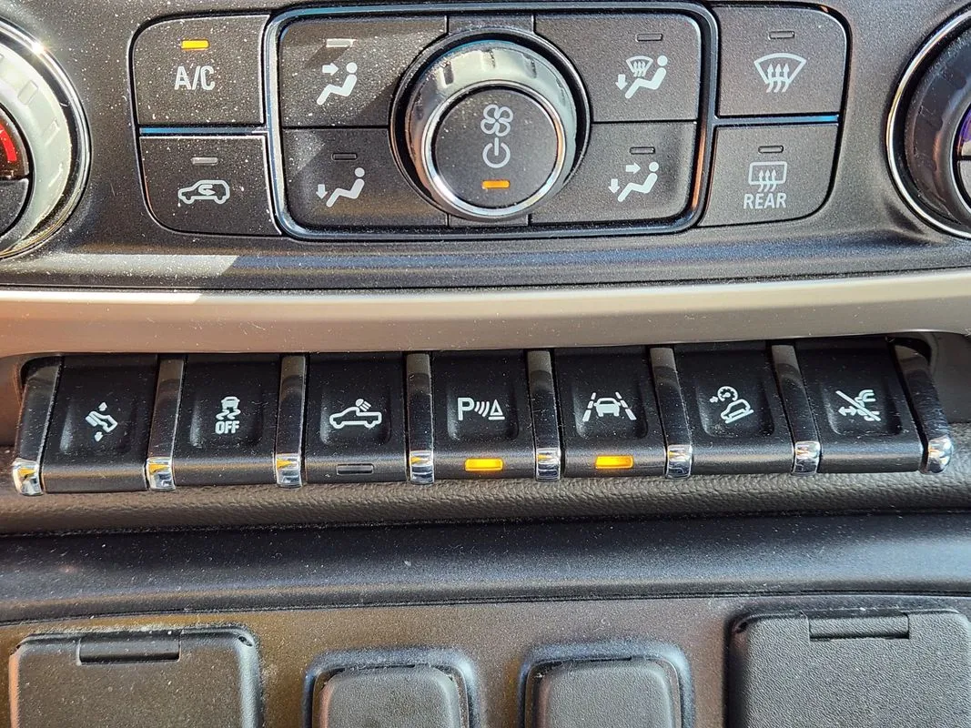 GMC Sierra photo 21