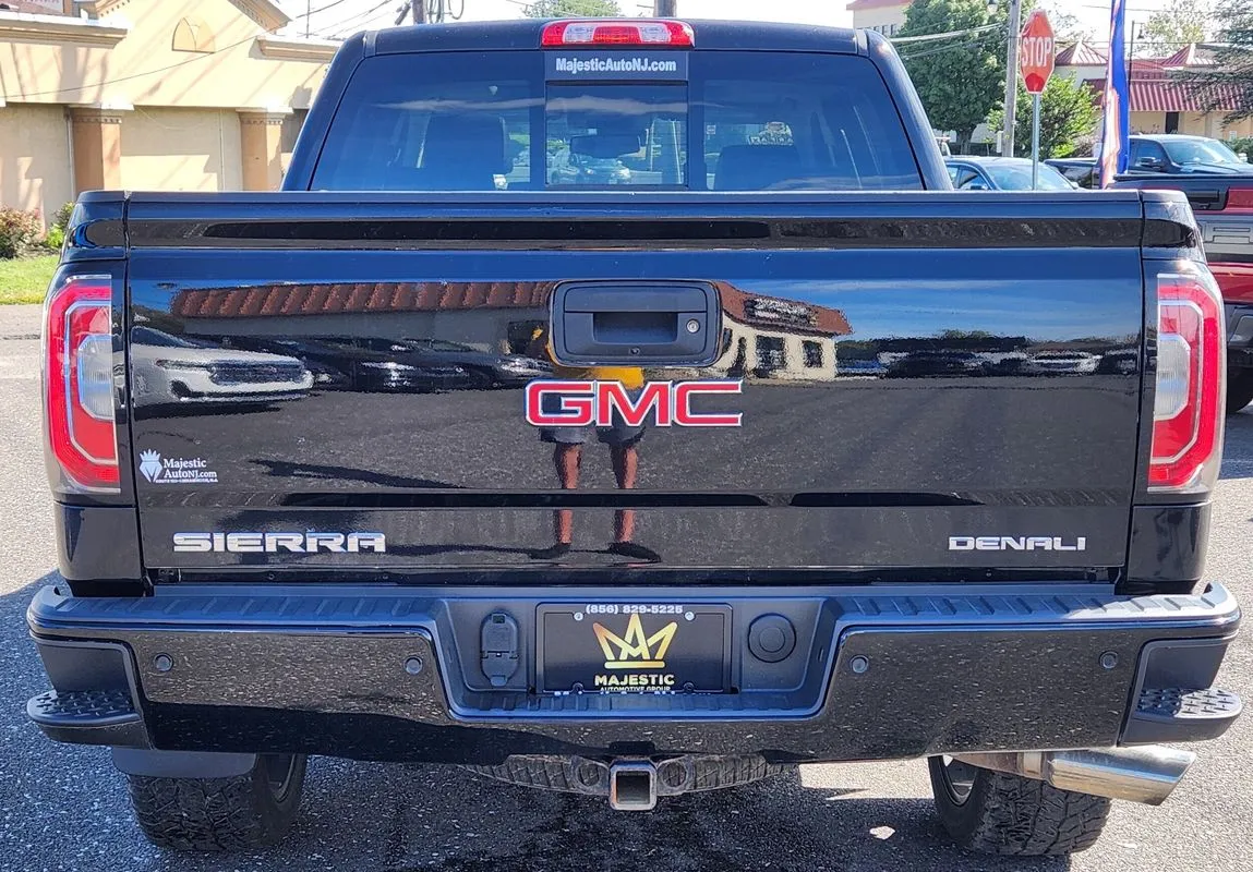 More photos of 2018 GMC Sierra 1500 Denali at Torresdale Ave, PA