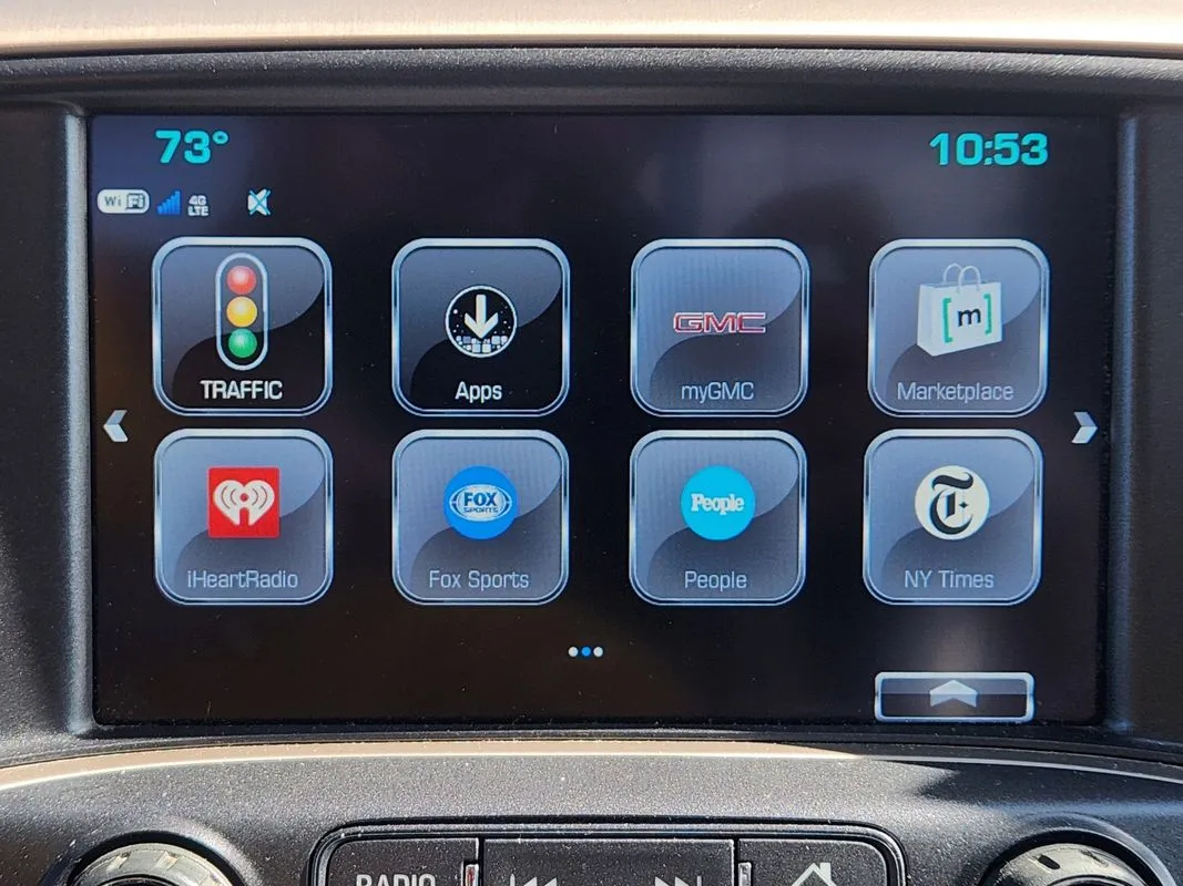 GMC Sierra photo 25