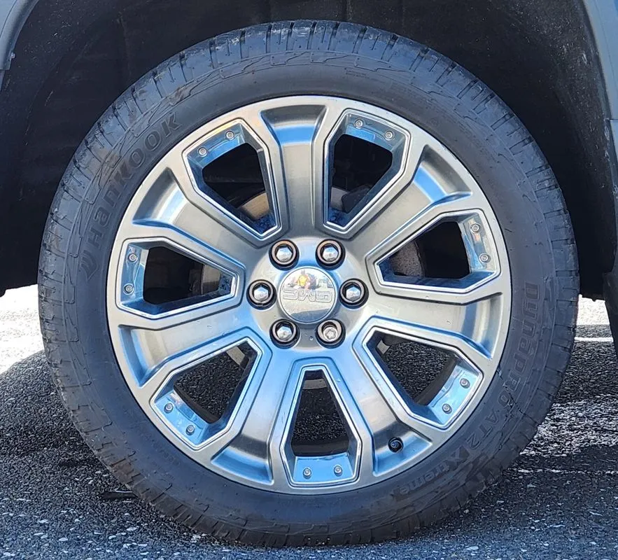 GMC Sierra photo 9